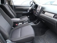 Mitsubishi Outlander  2.2 DI-D 