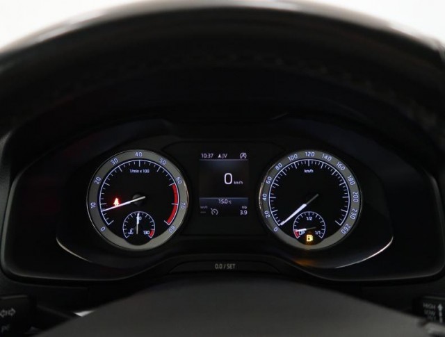 Škoda Karoq  1.5 TSI 