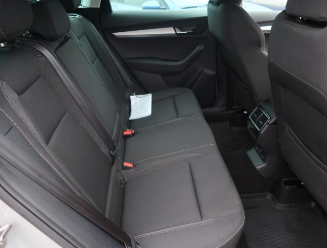 Škoda Karoq  1.0 TSI Ambition