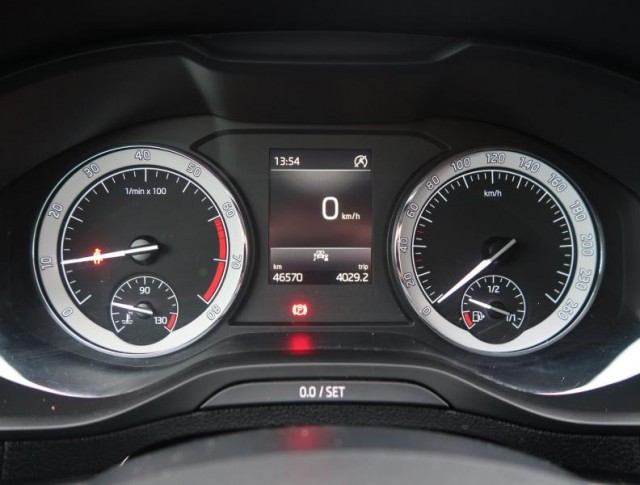 Škoda Karoq  1.0 TSI Ambition