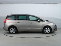 Peugeot 5008  1.6 HDi 