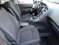 Peugeot 5008  1.6 HDi 