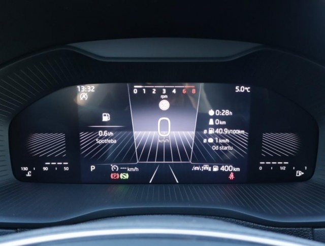 Škoda Karoq  1.5 TSI Fresh