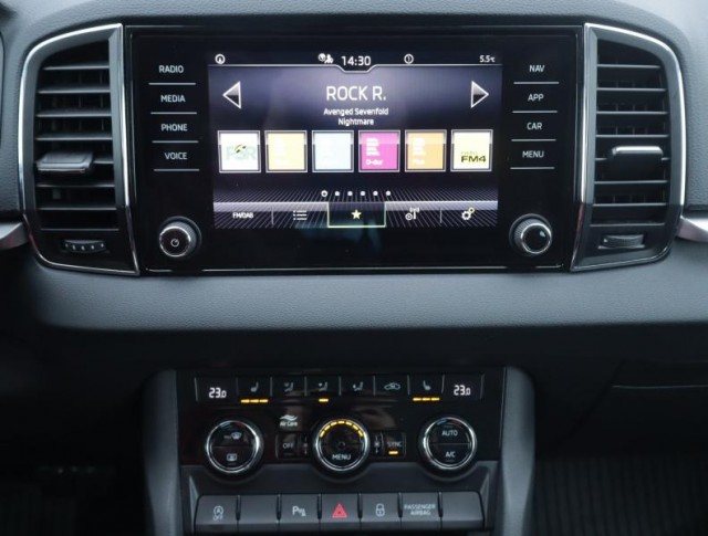 Škoda Karoq  1.5 TSI Fresh