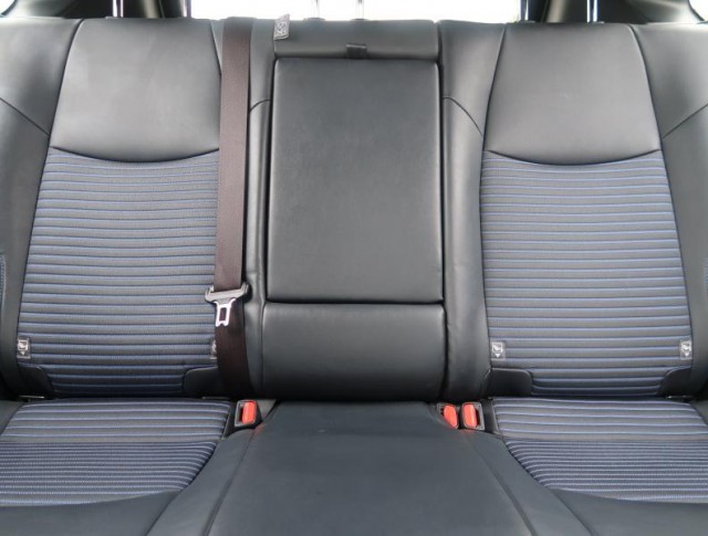 Toyota RAV 4  2.5 Hybrid 