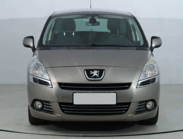 Peugeot 5008  1.6 HDi 