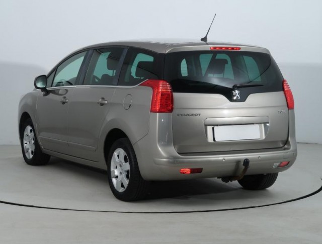 Peugeot 5008  1.6 HDi 