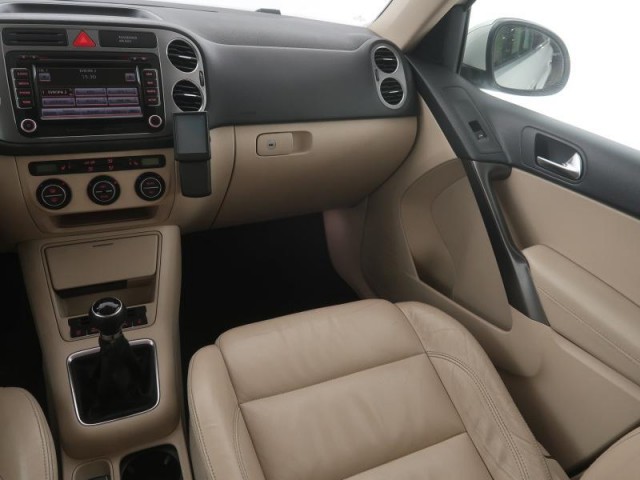 Volkswagen Tiguan  2.0 TDI 