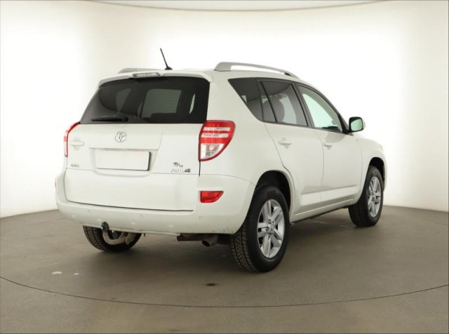 Toyota RAV 4  2.0 VVT-i 