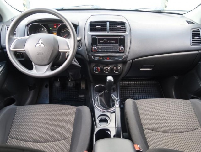 Mitsubishi ASX  1.6 MIVEC 