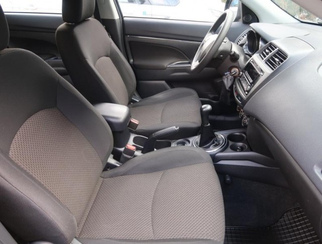 Mitsubishi ASX  1.6 MIVEC 