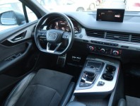 Audi Q7  3.0 TDI S-Line