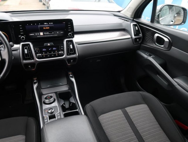 Kia Sorento  2.2 CRDi 