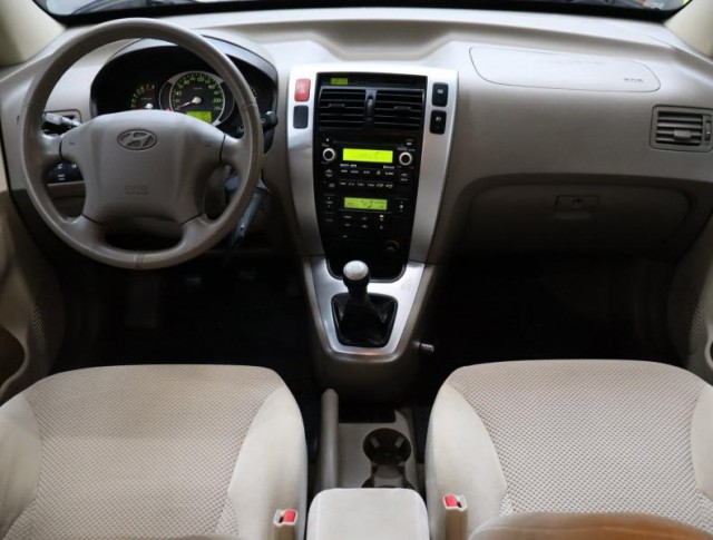 Hyundai Tucson  2.0 i 