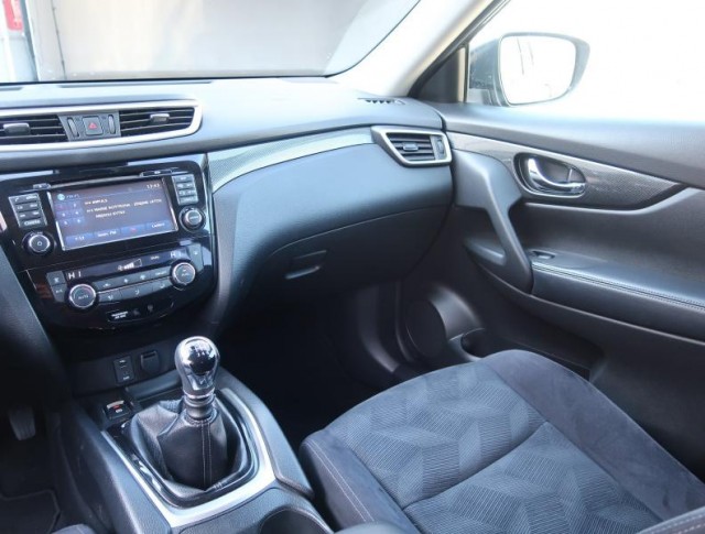 Nissan X-Trail  1.6 DIG-T 