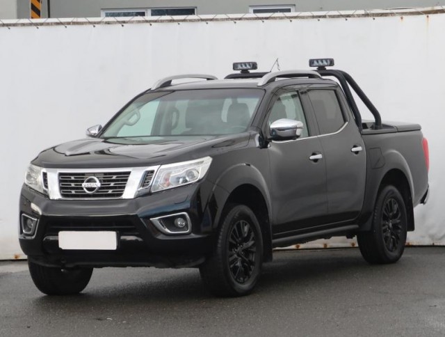 Nissan Navara  2.3 dCi Trek -1°