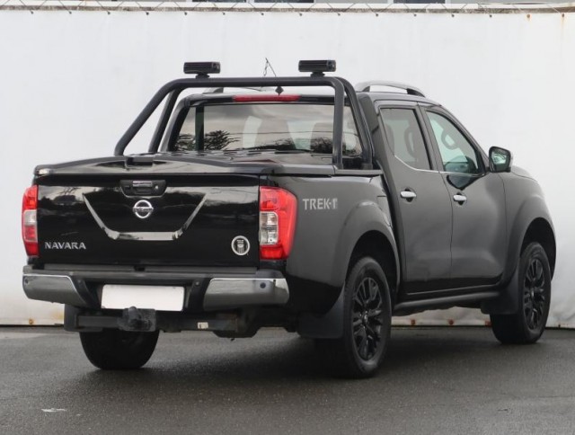 Nissan Navara  2.3 dCi Trek -1°