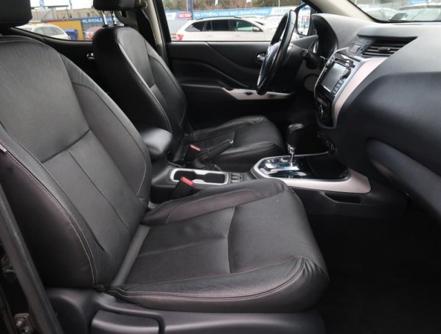 Nissan Navara  2.3 dCi Trek -1°