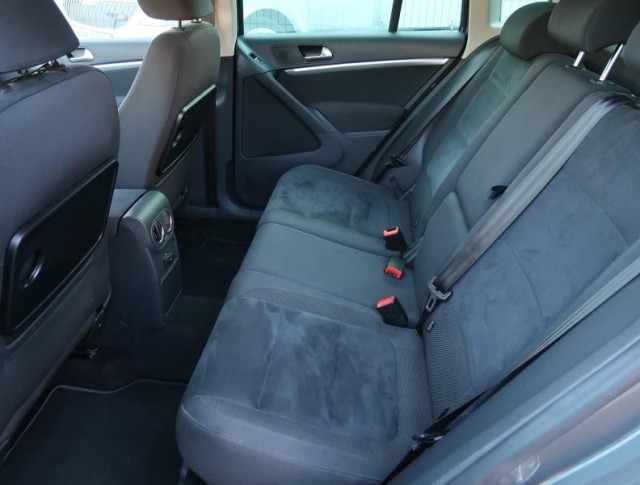 Volkswagen Tiguan  2.0 TDI 