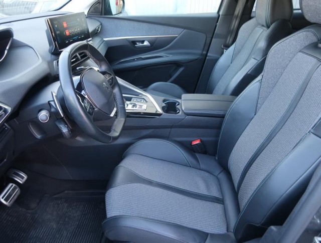 Peugeot 3008  1.5 BlueHDi Allure Pack