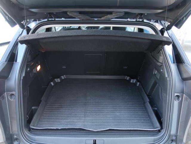 Peugeot 3008  1.5 BlueHDi Allure Pack