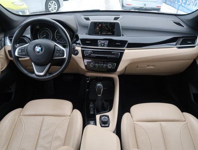 BMW X1  sDrive20i 