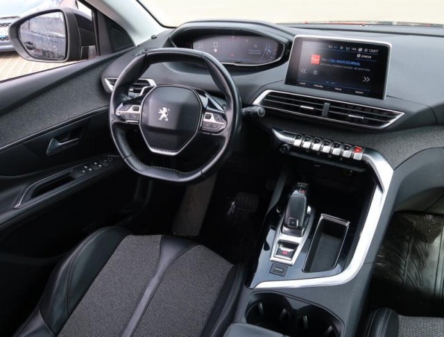 Peugeot 3008  1.2 PureTech 