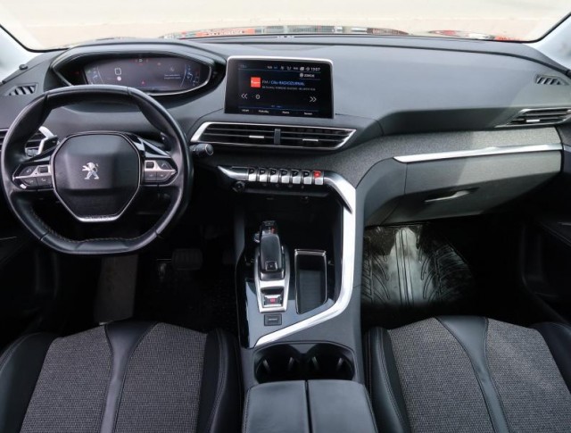 Peugeot 3008  1.2 PureTech 