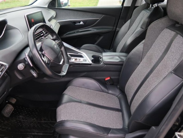 Peugeot 3008  1.2 PureTech 