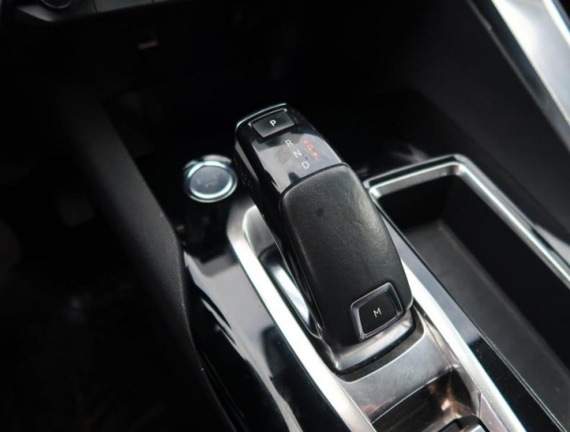 Peugeot 3008  1.2 PureTech 