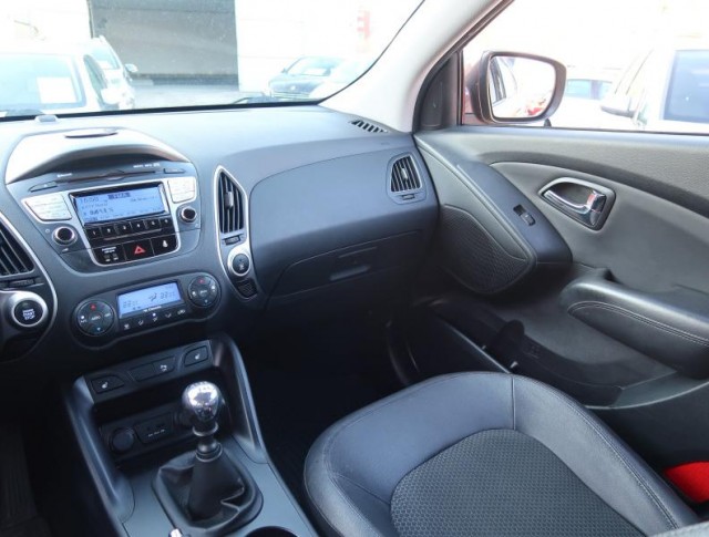 Hyundai ix35  2.0 CRDi 