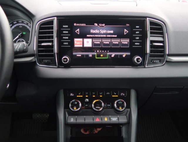 Škoda Karoq  1.5 TSI Ambition Plus