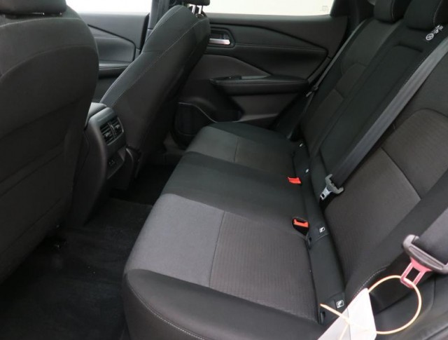 Nissan Qashqai  1.3 DIG-T MHEV N-Connecta