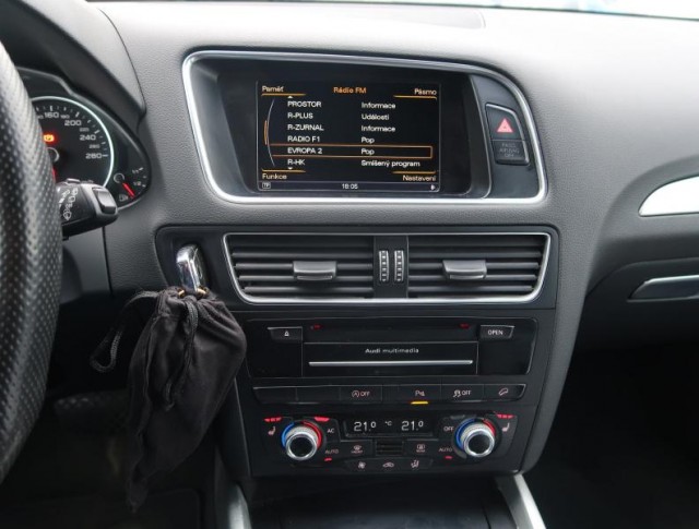 Audi Q5  3.0 TDI S line