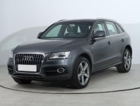 Audi Q5  3.0 TDI S line