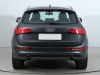 Audi Q5  3.0 TDI S line