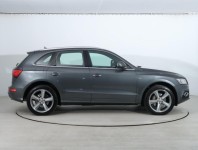 Audi Q5  3.0 TDI S line