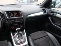 Audi Q5  3.0 TDI S line