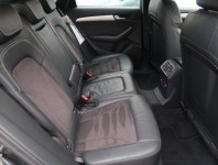 Audi Q5  3.0 TDI S line