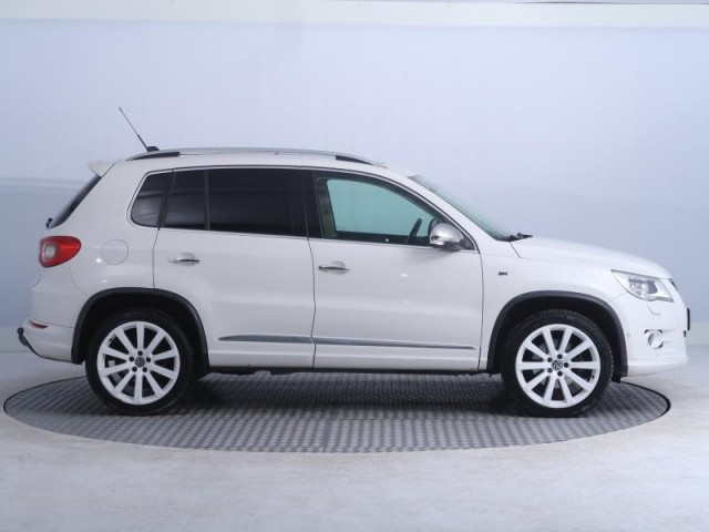 Volkswagen Tiguan  2.0 TDI 
