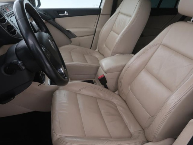 Volkswagen Tiguan  2.0 TDI 