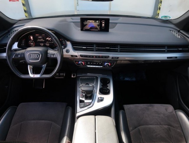 Audi Q7  50 TDI S-Line