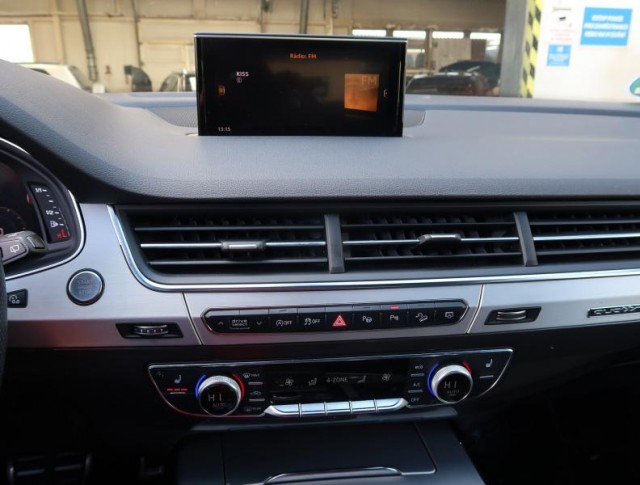 Audi Q7  50 TDI S-Line