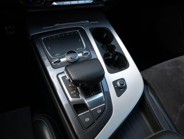 Audi Q7  50 TDI S-Line
