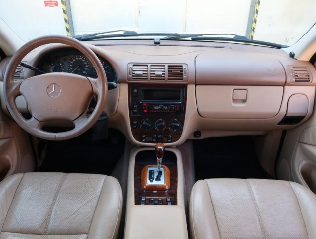 Mercedes-Benz ML  ML 270 CDI 