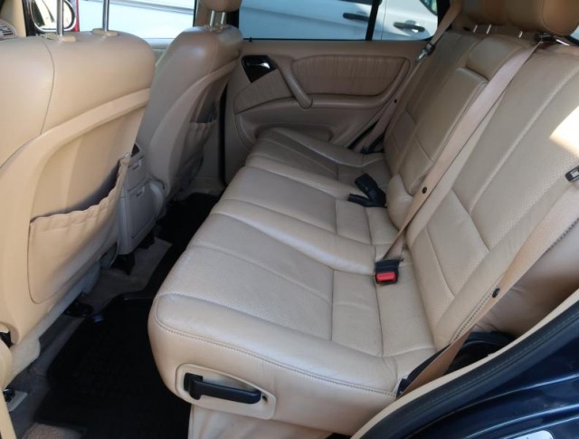 Mercedes-Benz ML  ML 270 CDI 