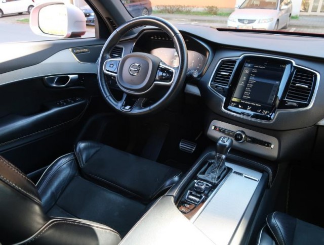 Volvo XC90  D5 AWD R-Design