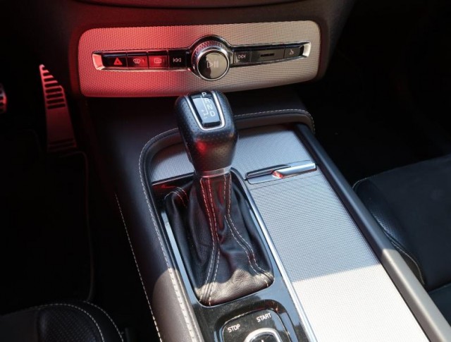 Volvo XC90  D5 AWD R-Design