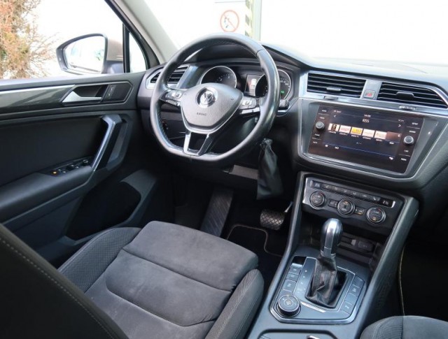 Volkswagen Tiguan  2.0 TDI 