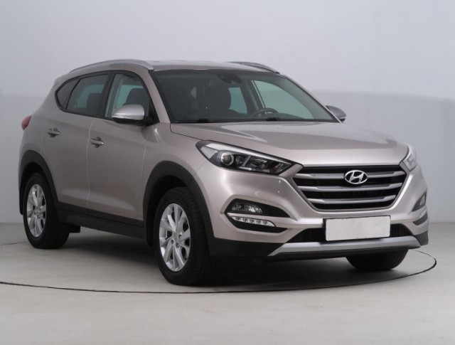 Hyundai Tucson  1.7 CRDi Trikolor